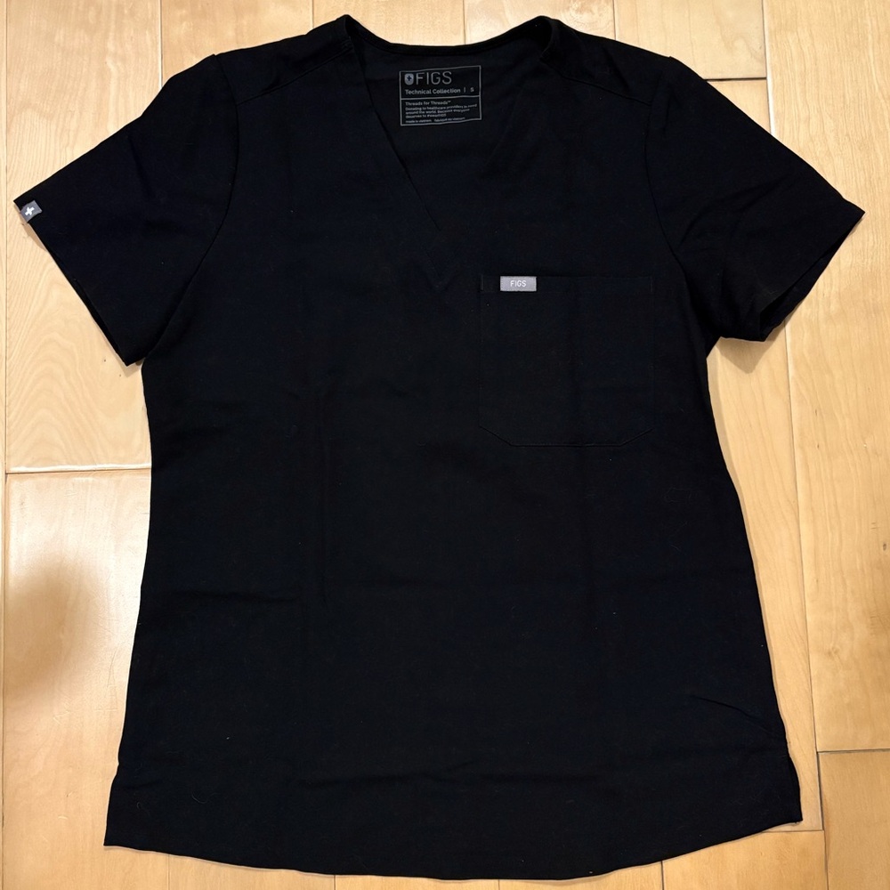 Scrub top